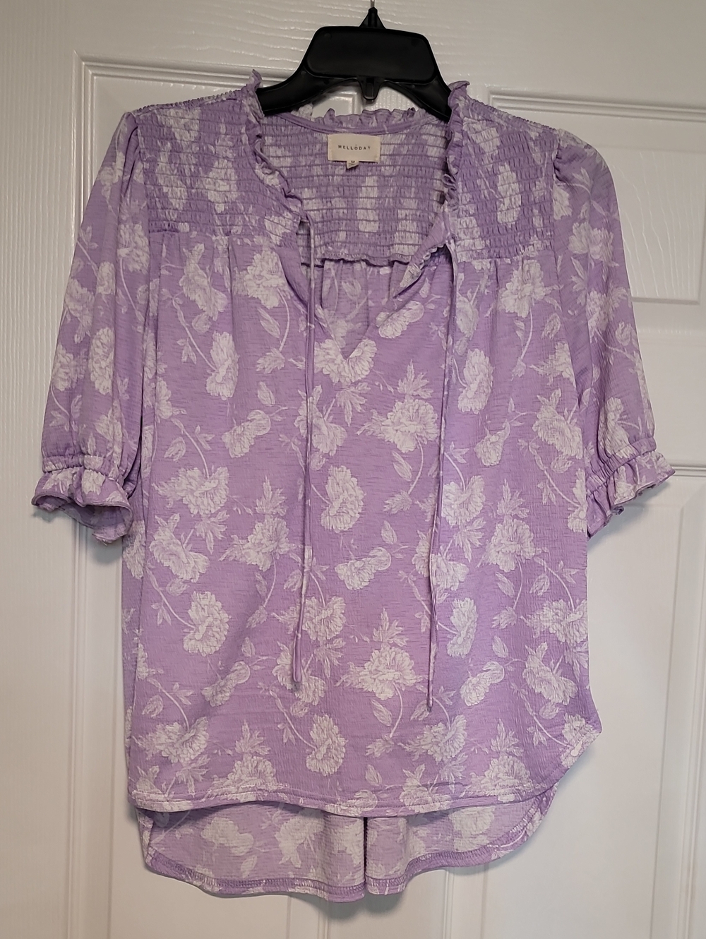 MELLODAY Lavender and White Floral Smocked Tie-Neck Blouse